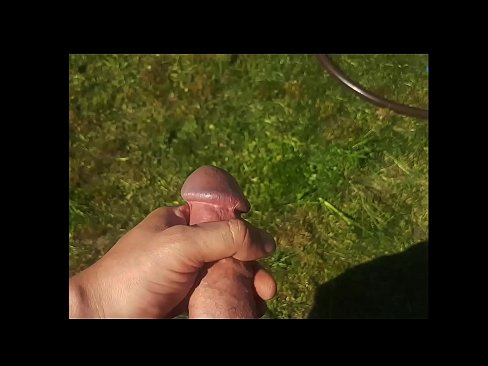 ❤️ Hot hottie ökölbe szorította a rózsaszín punciját, és egy spriccelővel elélvezett a nyári kertben ❤️ Porno vk at hu.hentaisun.ru ❌️